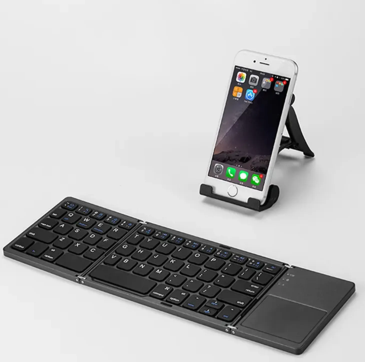 Clavier Bluetooth Pliable avec Touchpad Intégré — miniature 2