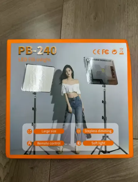 LED Fill Light PB-240 – Éclairage Professionnel Haute Performance — miniature 2