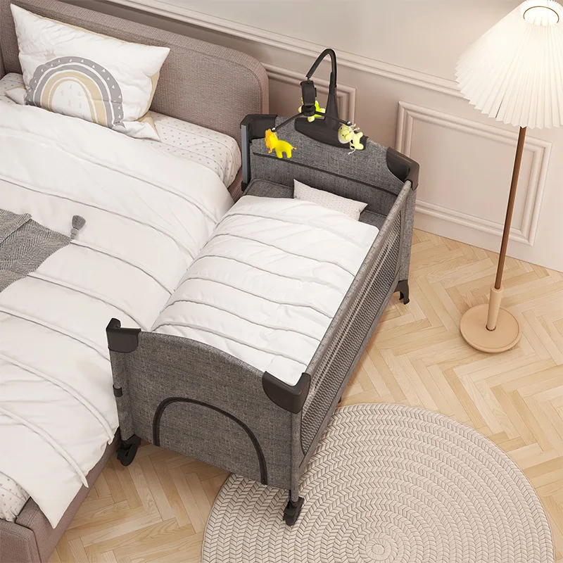 Lit bébé multifonctionnel simple avec moustiquaire, pliable, amovible, parc pour enfants patchwork, lit cododo avec jouets — miniature 5