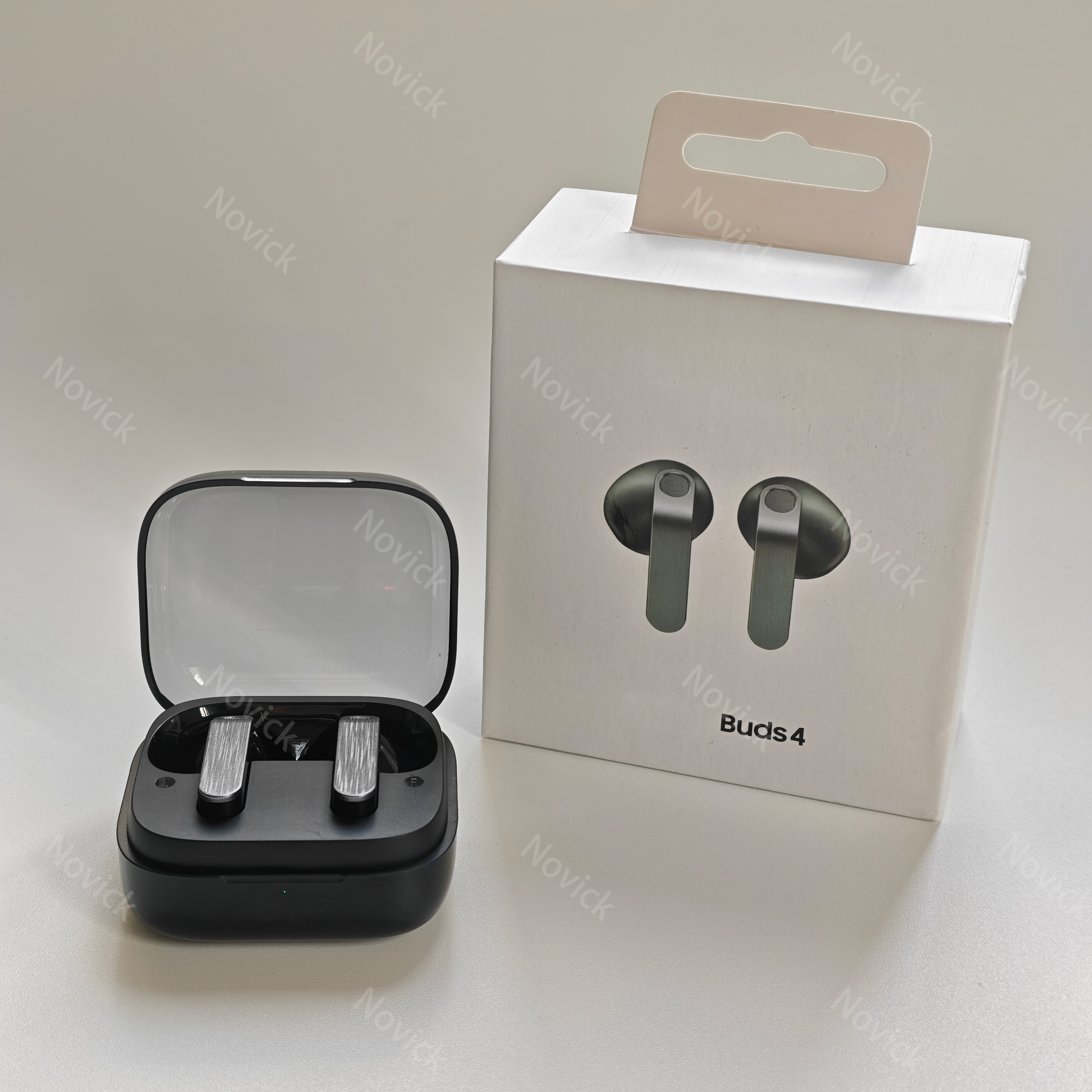 Écouteurs Samsung Galaxy Buds4 — miniature 3