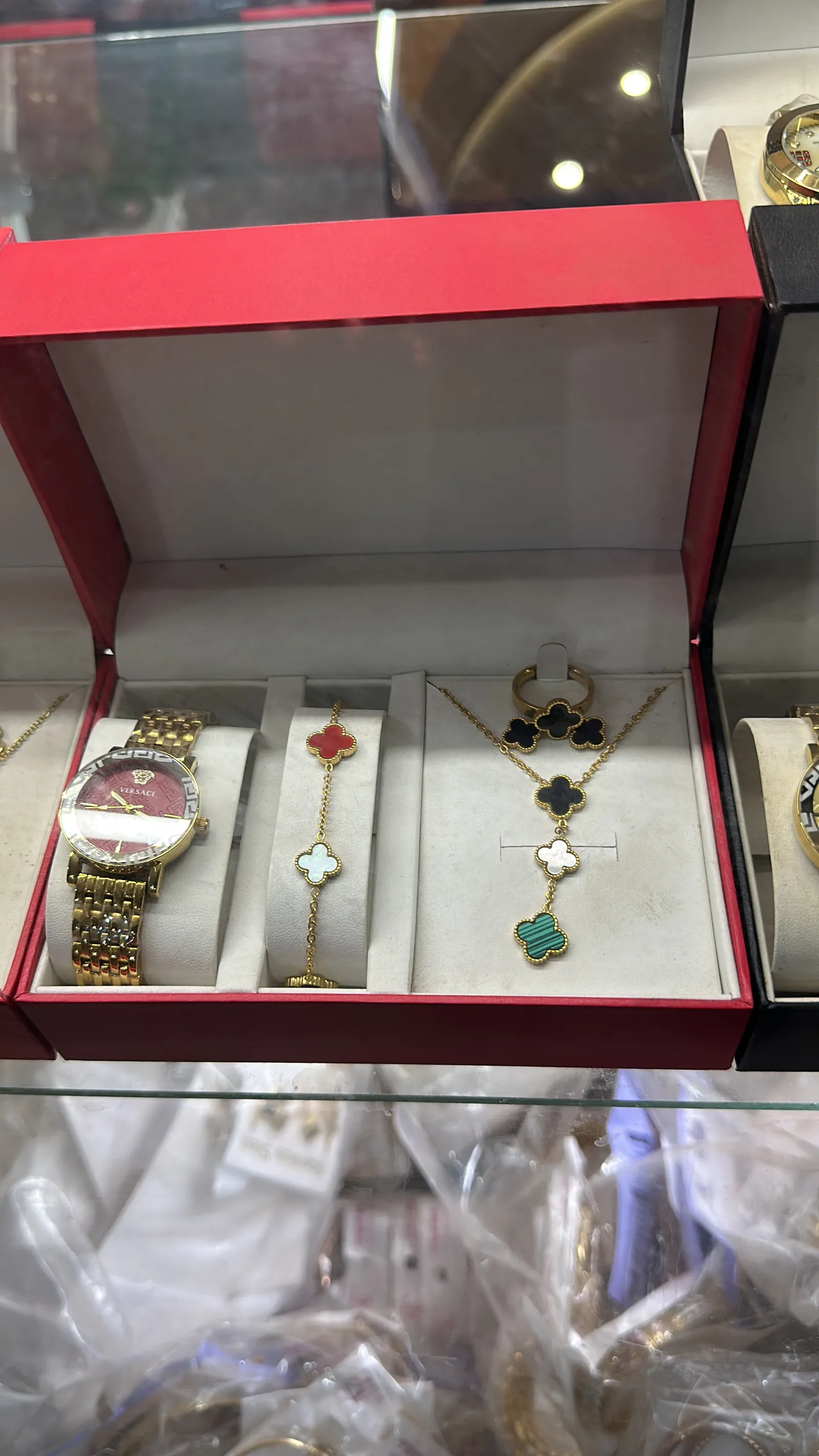 L'Écrin de Beauté: Coffret Cadeau Bijoux 6-en-1 — vue 1